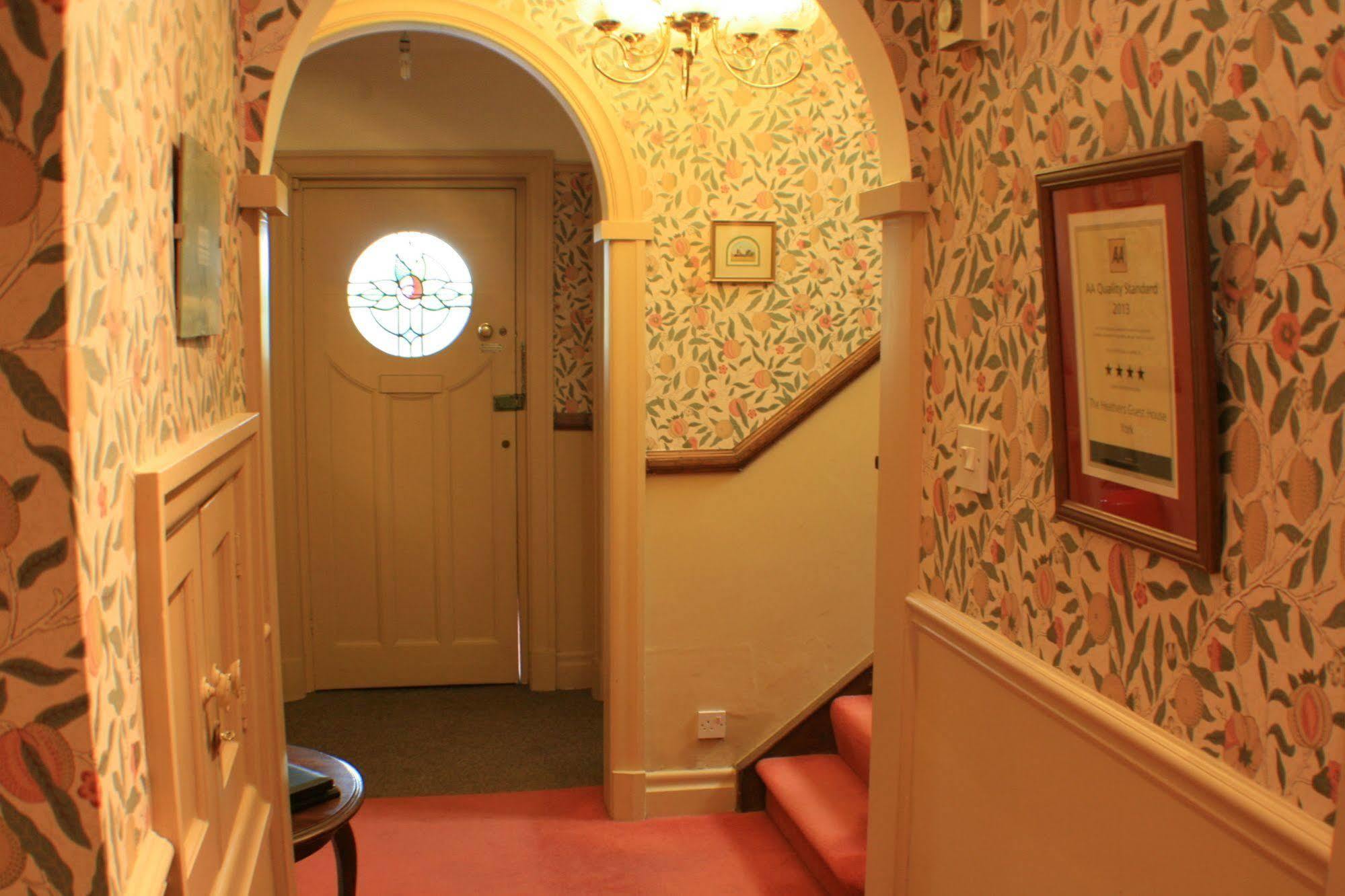 The Heathers Guest House York Exteriör bild